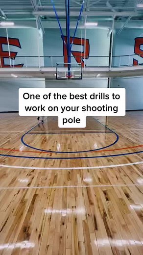 Do you gatekeepers remember what a shooting pole is? COMMENT BELOW! 👇🏻 #basketball #basketballdrills #basketballtraining #basketballmoves #basketballtips #basketballtrainer #ctghoops