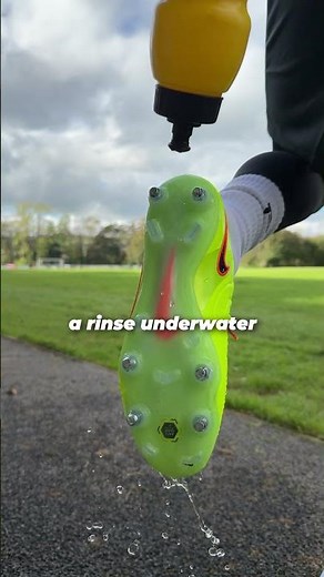 Does Nike Anti-Clog Work? 🌧️🤔 #football #footballboots #footballplayer #footballer #nike