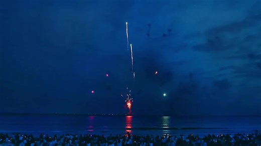 日暮れだけが通り过ぎて行く #花火大会 #大阪 #日本