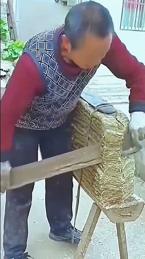 Cutting process of kraft paper raw materials