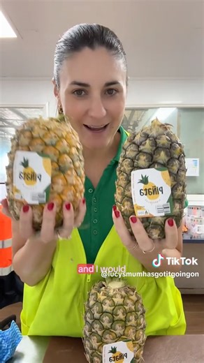 Looking to add a pineapple to your next grocery shop? Bec from Piñata Farms shows you how to pick the best one. Looking for a little yellow on the skin and a sweet smell, Bec talks through why it’s on the inside that counts. Using the brix scale, Piñata pineapples ensure they’re hitting the shelf at 13 or higher. Want to see how pineapples prove their sweetness? Check out the brix test in action. #AustralianPineapples #PinataFarms #TasteOfSummer #ShareTheSunshine #PineappleTips | Australian Pine