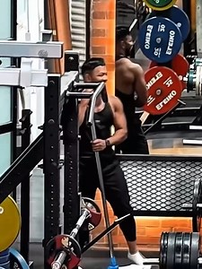 32K views · 311 reactions | The two muscular guys were confused #anatolyprank #gym | Personal prank | Facebook