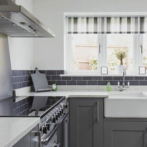 493 reactions · 143 shares | Fixing up a house to flip looks easy on TV. These pros know a different story. | Farmers Insurance | Facebook