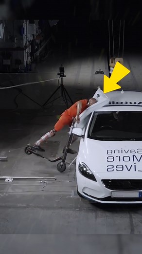 3.5K views · 16 reactions | This innovative scooter airbag deploys...