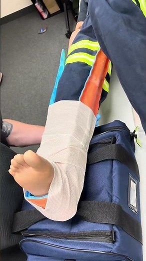 🚑 Double Long Leg SAM Splint — Wrap Job