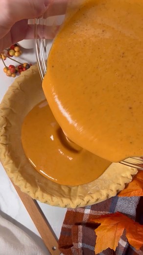 6.9K views · 23 reactions | 不 Classic Pumpkin Pie Recipe ✅ Comment RECIPE and I’ll DM the link. https://www.backtomysouthernroots.com/best-pumpkin-pie-recipe/ | Back To My Southern Roots | Facebook