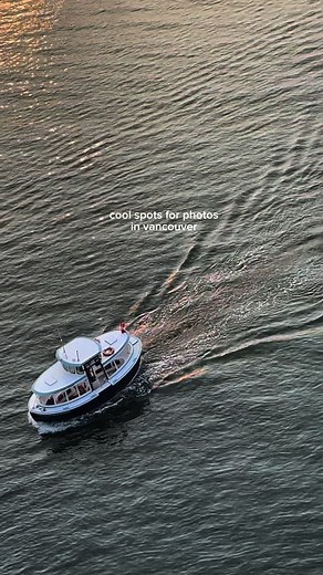 these are probably one of the most popular places among tourists but they’re so beautiful 🥹 #vancouverlifestyle #vancouveraesthetics #vancouverlifestyle #movingtovancouver #vancouverbc #vancouverlife #thingstodoinvancouver #canadalife #canadatourism #lifeinvancouver #vancouverisland #vancouvertourism #canadatourism