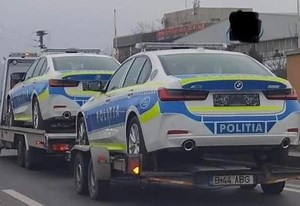Ajung în țară BMW-urile comandate de IGPR la Automobile Bavaria / 600 de autoturisme BMW sunt achiziționate de Poliția Română în urma unei licitații considerată a fi ”cu dedicație” / Societatea Automobile Bavaria e condusă de Michael Schmidt, prietenul președintelui Klaus Iohannis