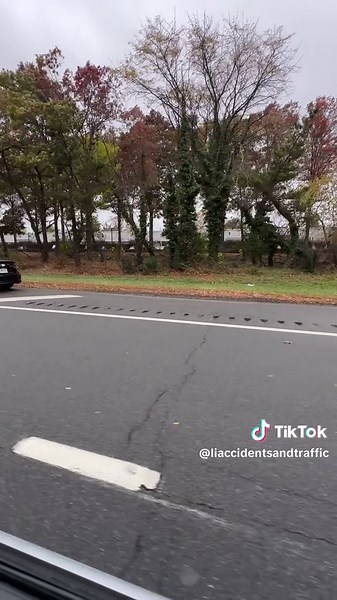 LIE eastbound getting slowed down in the Hauppauge area. it looks like a broken windshield. #longislandaccidentsandtraffic #longisland #newyork #pov #crash