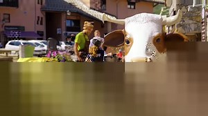 3.3K views · 111 reactions | L'été, l'office de tourisme de Valmeinier a mis en place un accueil mobile en VTT à assistance électrique qui permet d'aller à la rencontre des visiteurs pour les renseigner. Cette initiative a permis à l'office de remporter le trophée de l'innovation vélo de Maurienne 2020. #Valmeinier❤️ Découvrez en plus dans cette vidéo : | Valmeinier | Facebook