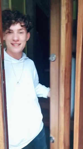 Exploring a Magician's House: A Magical Tour Experience