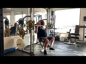 Smith Machine Shoulder Press: Demonstration