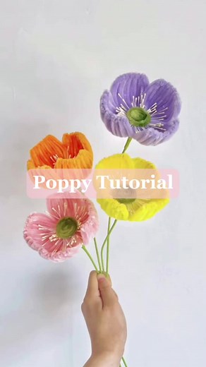 Look how I make a pipe cleaner poppy flower. It’s simple and the flower is pretty. #diyhomedecor #tutorial #tutorials #diyflower #poppy #howto #inspiredawesomelife #handmade #handmadeflower #floralart #floraldesign #floristlife #pipecleanerart #flowers🌼🍁🌸 #fyp #easydiy #doityourself #flowerart