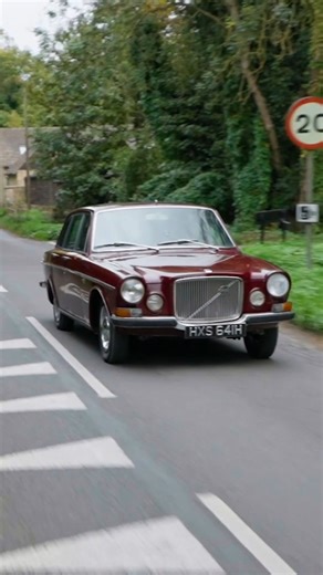 Henry and Fuzz test drive a STUNNING 1970 Volvo 164 🤩 #ShedAndBuriedClassicCars | Quest