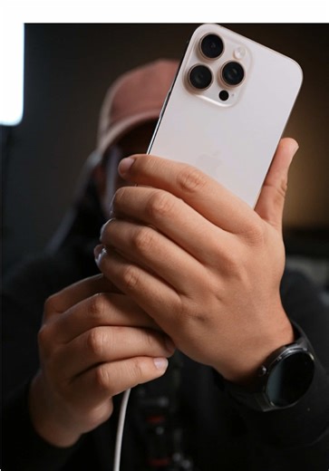 Mi iPhone se descargaba rápido y no entendía por qué 😤 Resulta que tenía un ajuste activo que ni uso… Lo apagué y la batería me dura mucho más. Guárdalo, este tip salva 🔋 #iPhoneTips #Tecnologiaconsebas #TrucosApple #Bateria