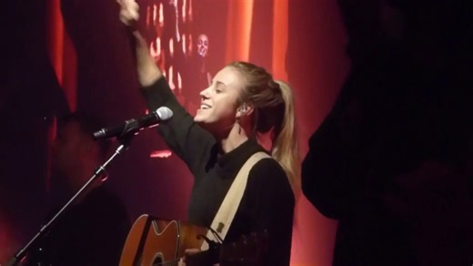 50 Best Worship Songs About Youth