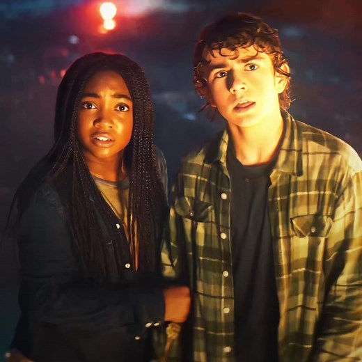 Percabeth Tunnel of Love Scene: Heartfelt Hug & Emotional Moment