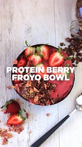🚩 View the full recipe here: https://tropeaka.com/blogs/recipes/protein-berry-froyo-bowl . 🔹 Shop Tropeaka Vanilla Lean Protein: https://tropeaka.com/products/lean-protein-vanilla . 🔸 Shop Tropeaka Immunity: https://tropeaka.com/products/immunity . 🔹 Shop Tropeaka Coconut Bowl: https://tropeaka.com/products/coconut-bowl . 👉 RECIPE DETAILS . 🚩 PROTEIN BERRY FROYO BOWL . 👉 serves: 1-2 ⏱ time: 10 mins . ▫️ Ingredients: . - 1 cup frozen raspberries - 1 cup frozen strawberries - 1/2 cup coconu