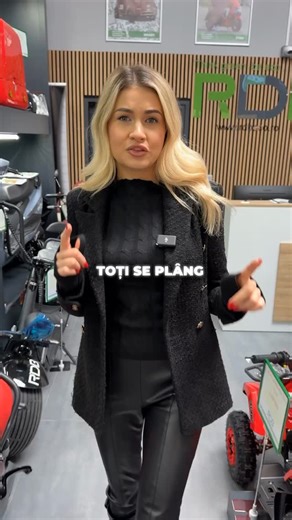 Iarna scade autonomia la triciclul electric? 🔋 Normal, la frig scade și bateria de la telefon! 🥶 E temporar, revine când se încălzește. Ține-l la adăpost și mai încarcă-l din când în când. 👉 Lasă-ne un follow dacă vrei să mai afli lucruri despre vehicule electrice! 🚗#rdbeco #electric #vehiculeelectrice #triciclu | RDB Reprezentanta Scutere Electrice