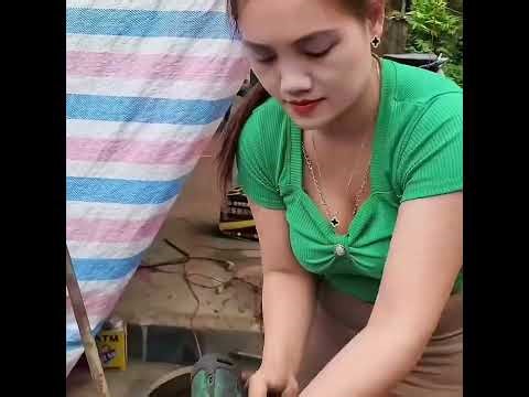 Bringing a Rusty Tractor Back to Life After 30 Years""Restoring a Forgotten Tractor