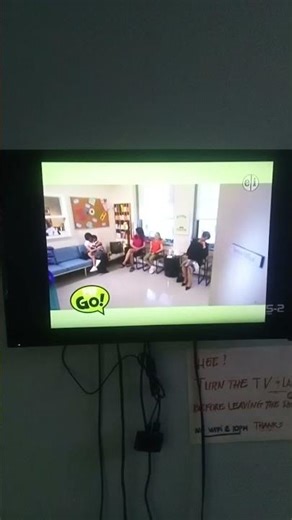 PBS Kids GO! Bumper - Waiting for the Dentist with Spanish Audio Hugging with Minnie Mouse #68