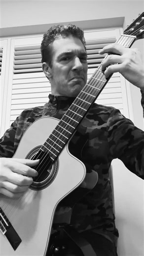 Recuerdos De La Alhambra - Francisco Tarrega