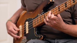 How cool is this Reverse Reverb Effect?!! The DynaVerb by EBS Professional Bass Equipment - full Video on BassTheWorld YouTube: https://www.youtube.com/watch?v=YLd6Yl7Wcyc - feat. Rene Flaechsenhaar on Bass | BassTheWorld.com