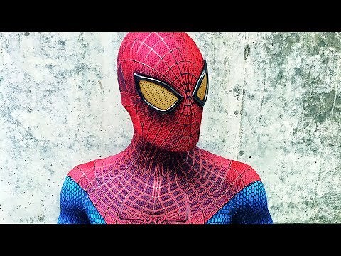Becoming Spider-Man (THE AMAZING SPIDER-MAN 1 COSTUME)