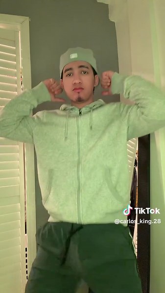 Carlos Navarro (@carlos_king.28)’s videos with original sound - Tops Cordell