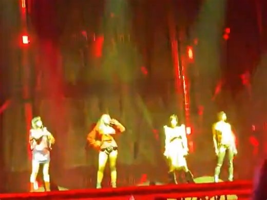2NE1 演唱会首尔场day1现场