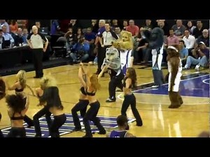 NBA Mascots go Magic Mike on Sacramento Kings Cheerleaders