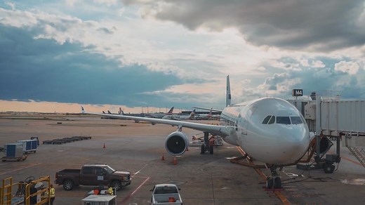 Here's what you need to know about Frontier's Go Wild! unlimited flight pass