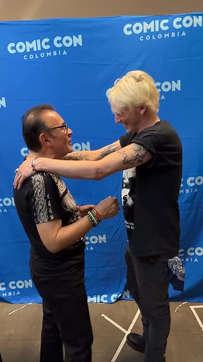 Momentos Inolvidables de la Comic Con con Jamie Campbell Bower