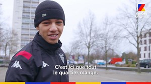 1.9M views · 10K reactions |  Le strasbourgeois Larry nous a invité chez lui, à la Cité Blanche ! Immersion dans son quotidien : des tours au terrain de foot, jusqu'à son très lourd concert, à domicile  | Konbini | Facebook