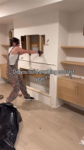 Rebecca Janis | There’s nothing like a year end review to silence the “imposter syndrome” voice in my head. Seeing all these projects in one place reminds... | Instagram