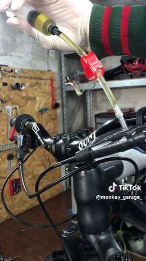 Satisfying SRAM Brake Bleeding Process for MTB Enthusiasts
