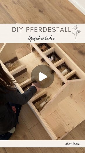 🏡 myhomestory by Fati & Besi on Instagram: "Pferdestall DIY für 8 Schleich-Pferde🐴😍 #pferdestall #dıy #pferdestalldiy #pferdehof #diycrafts #diyprojects #kidsdiy #kinderzimmer #kidsroominspiration #kidsroom #kinderzimmerideen #pferdemädchen #pferdeliebe #schleich #schleichhorse #schleichhorses #schleichpferd #schleichpferde #myhomestory"