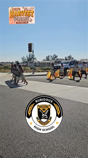 #JurupaValley Harvest Parade. #jurupahills #indianhills #rubidoux #jurupa | Chris Barajas
