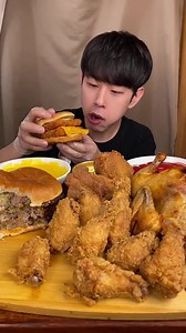 Burger Fried Chicken Delicious !!! Home Eating Yummy !!! | Ri Ma