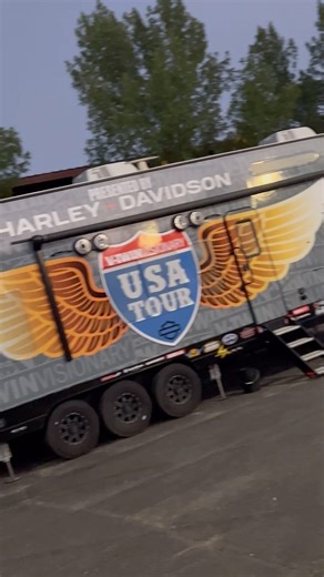 We are power parked in the @rowleywhite_rv x @genesissupreme_rv VTV USA Tour rig & we can’t wait for the @fourcornersmotorcyclerally to kick off! • The V-Twin Visionary USA Tour is a 24-7/365 tour of custom and performance motorcycle events with many trips from coast to coast. • VTV shows off the latest and greatest brands, who are pushing the limits of both form and function we also throw our own brand of custom & performance shows with our partners Harley-Davidson, J&P Cycles and many more. • 