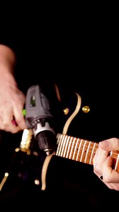 Poundcake | Van Halen #guitarplayer #vanhalen #forunlawfulcarnalknowledge #edwardvanhalen #evh #evhguitars #guitarcover #line6 #line6helix #90smusic | TomShreds