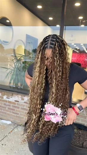 Destinee Rollins on Instagram: "she play all day 😭 ✦✦✦✦✦✦✦✦✦✦✦✦ Bulk Hair Vendor, Ecourses, E-Books, Handcrafted Locs, In Person Classes, Hair Tutorials & More Link In Bio ⭐️ ✦✦✦✦✦✦✦✦✦✦✦✦ Destinee • Des - ti - nee She/her • Located: Westland, MI • JUNE BOOKED ✨ ✦✦✦✦✦✦✦✦✦✦✦✦ #destineeshair #detroitstylist #detroitbraider #detroithair #hair #hairstyles #hairtransformation #hairgoals #bundles #hairstyling #braidstyles #braiders #braidedhairstyles #westland #braidsmichigan #wig#wiginstall #michigan