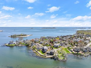 8 Park Ln, Norwalk, CT 06854 - MLS 24008775 - Coldwell Banker