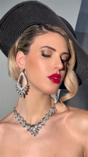 Nicole Licini on Instagram: "Makeup of today💋"