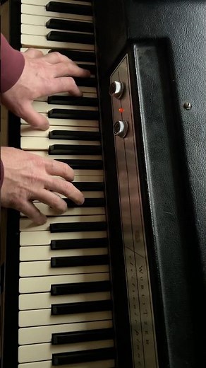 Right Down the Line Guitar Solo on Wurlitzer 🎹 | Gerry Rafferty Playalong