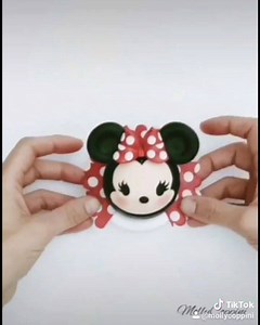 111K views · 1.1K reactions | Li Adoro   @mollycoppini #mollycoppini #aliceinwonderland #lol #cake #cakeart #tutorial #sweet #fondant #love #friends #cakedesign | Molly Coppini | Facebook