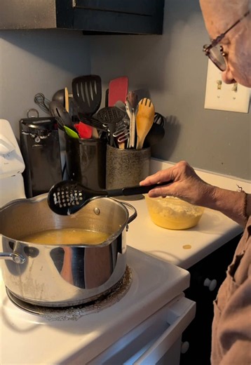 No measurements, just vibes and generations of Southern cooking. 😂 Learning Mawmaw’s chicken & dumplings before I no longer can 🥹 #SouthernCooking #ChickenAndDumplings #mawmaw #SouthernTraditions #grandparents