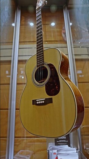 Exquisite tenor guitar from Martin Custom 🤌 #acousticguitar #martinguitar #martinguitars #guitar