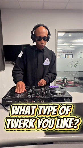 Everybody got a favorite 👀 What type of twerk you like best — New Age ✨ Retro 🕺🏾 or Fast ⚡️? Drop your vote below ⬇️🔥 #ItsAProblem #TwerkTalk #ForTheLadies #TikTokVibes