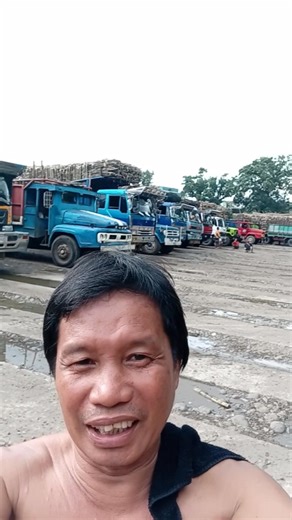 37 reactions · 14 comments | Parking aria 200 central biscom binalbagan negross occidental #contentcreator #truckingdrivers #buhayprobinsya #buhaymagsasaka #everyoneactive #thanksforwatchingmyreels | Jeffer Pelingon Genesa | Facebook
